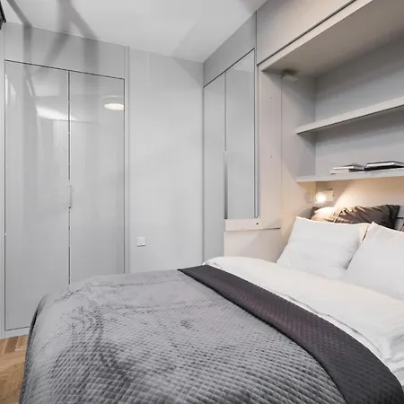 Apartament Mennica - Golden