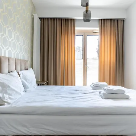 Apartment Mennica - Golden *