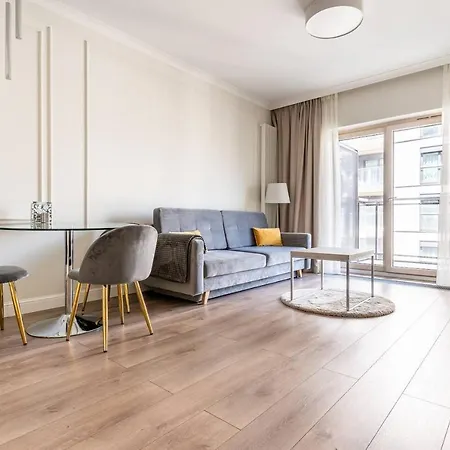 Apartment Mennica - Golden *