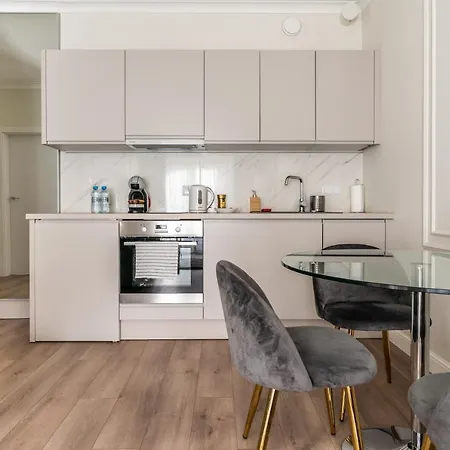 Apartment Mennica - Golden *